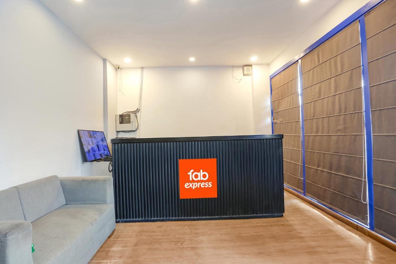 Fabexpress D2 Paschim Vihar Hotel Delhi  Buitenkant foto